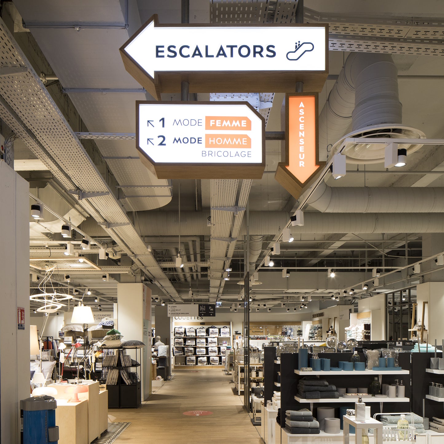 GULLIVERRE ENSEIGNES LUMINEUSES ECLAIRAGE SIGNALETIQUE