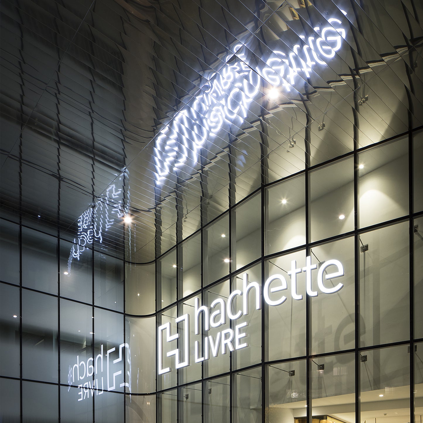 GULLIVERRE ENSEIGNES LUMINEUSES ECLAIRAGE NEON LED