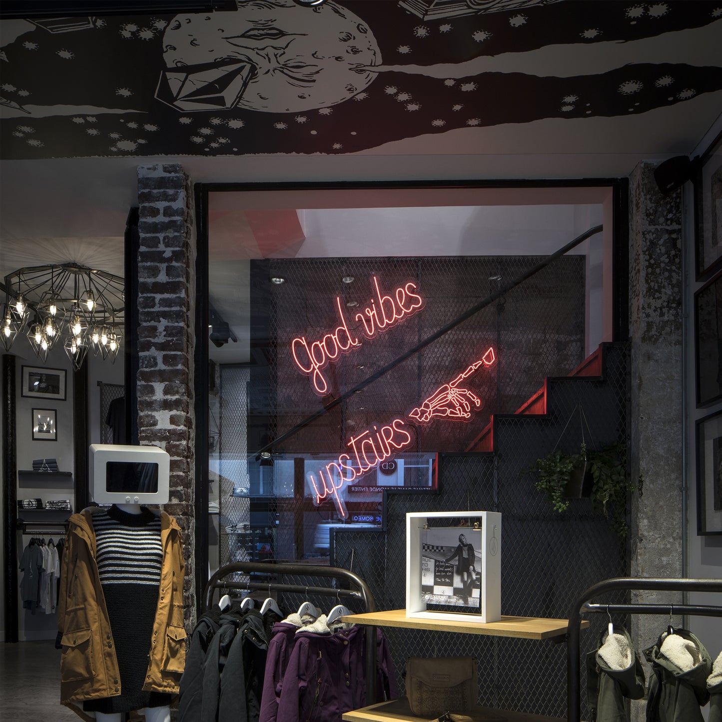 GULLIVERRE ENSEIGNES LUMINEUSES ECLAIRAGE NEON