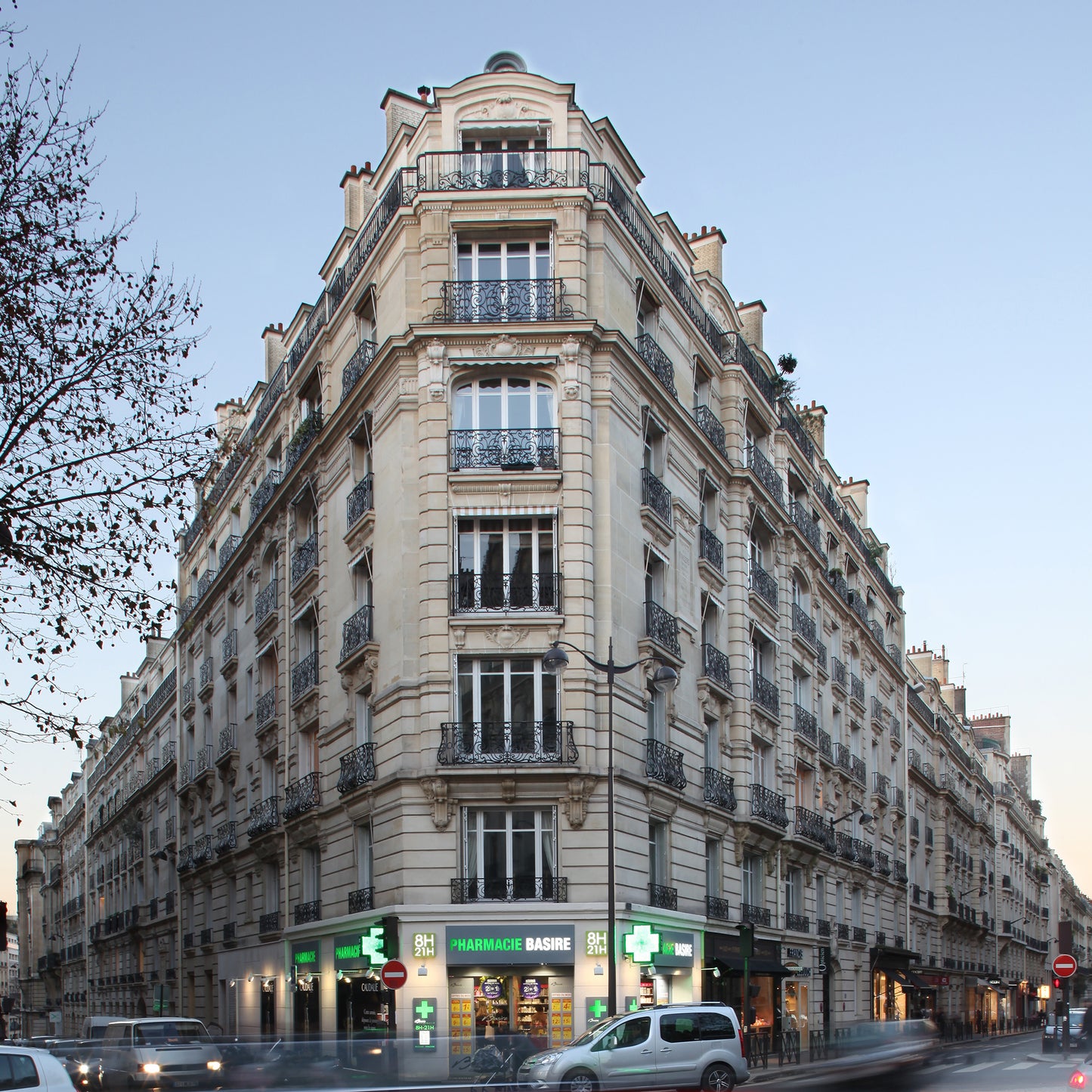 GULLIVERRE ENSEIGNES LUMINEUSES ECLAIRAGE PHARMACIE