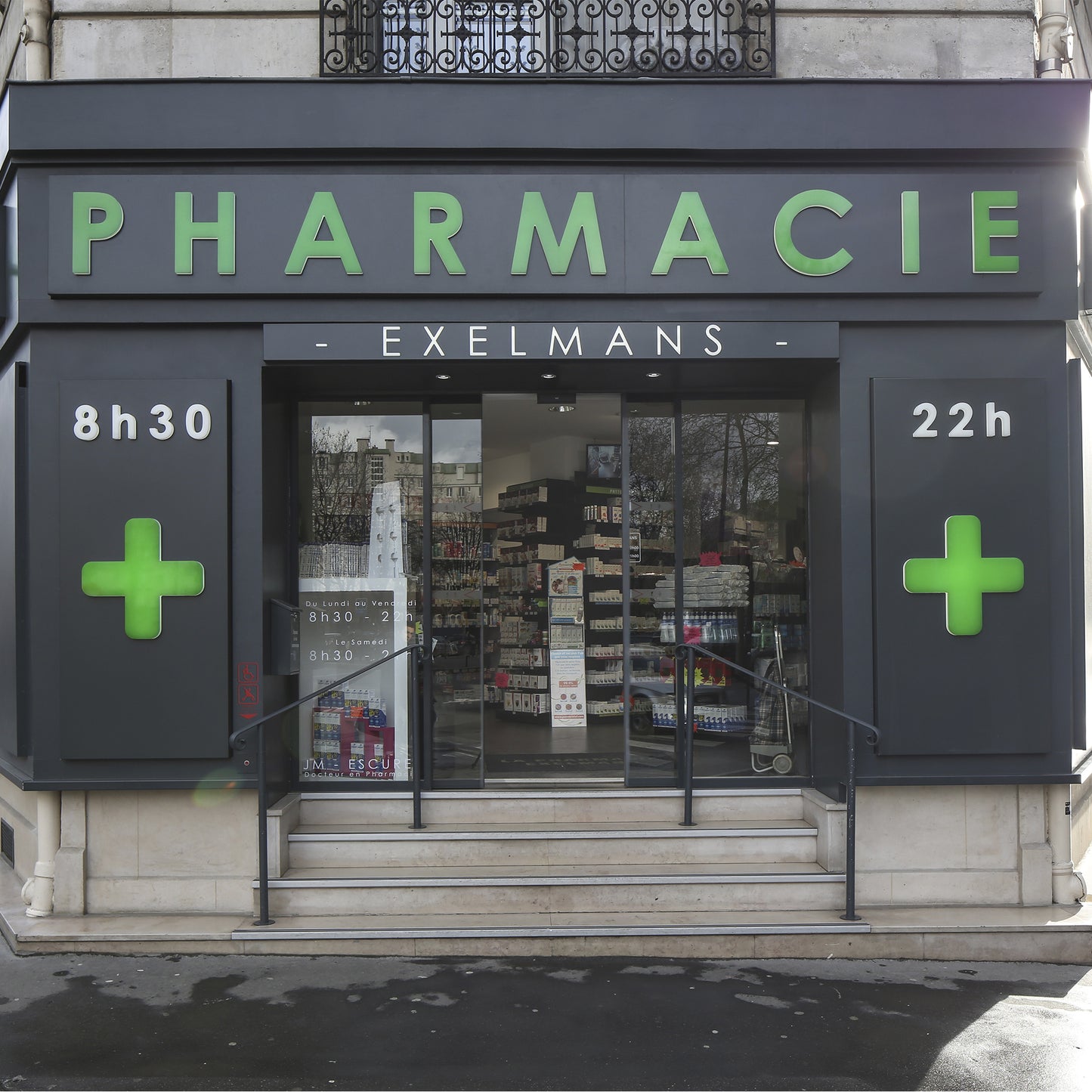 GULLIVERRE ENSEIGNES LUMINEUSES ECLAIRAGE PHARMACIE
