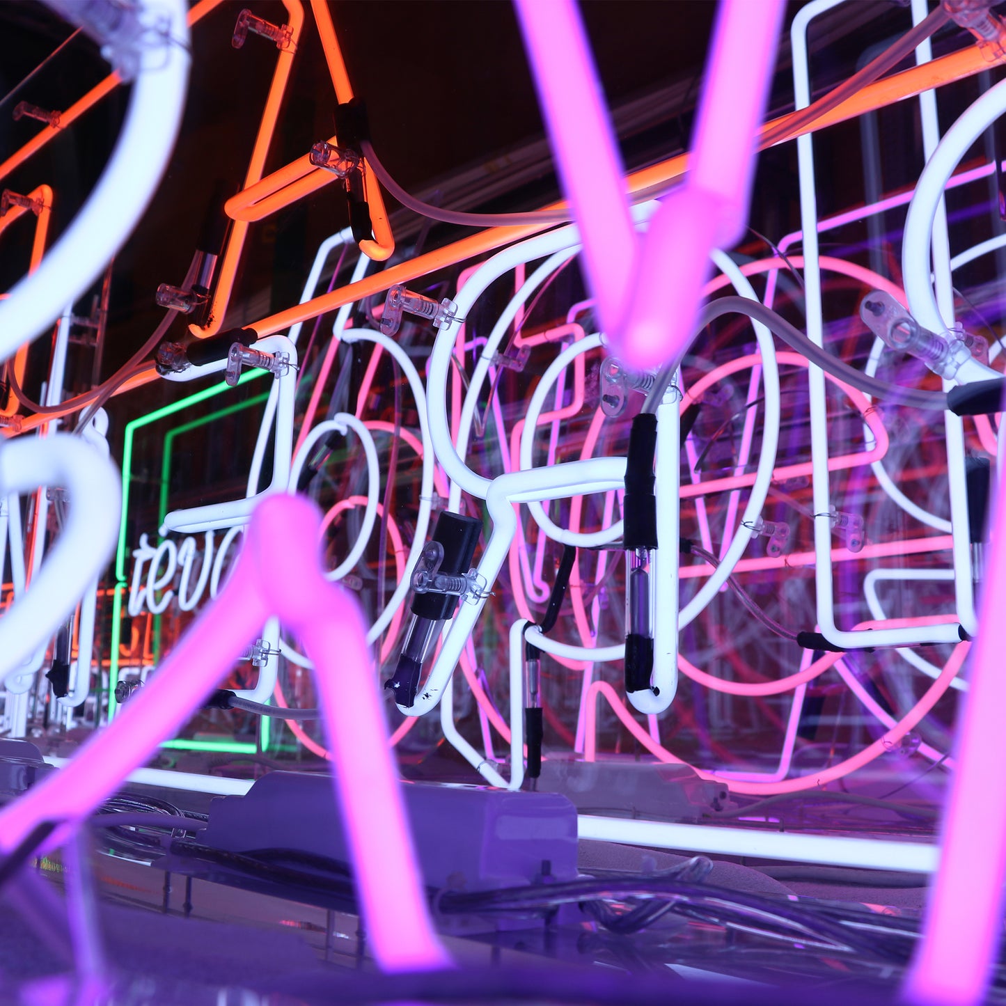 GULLIVERRE ENSEIGNES LUMINEUSES ECLAIRAGE