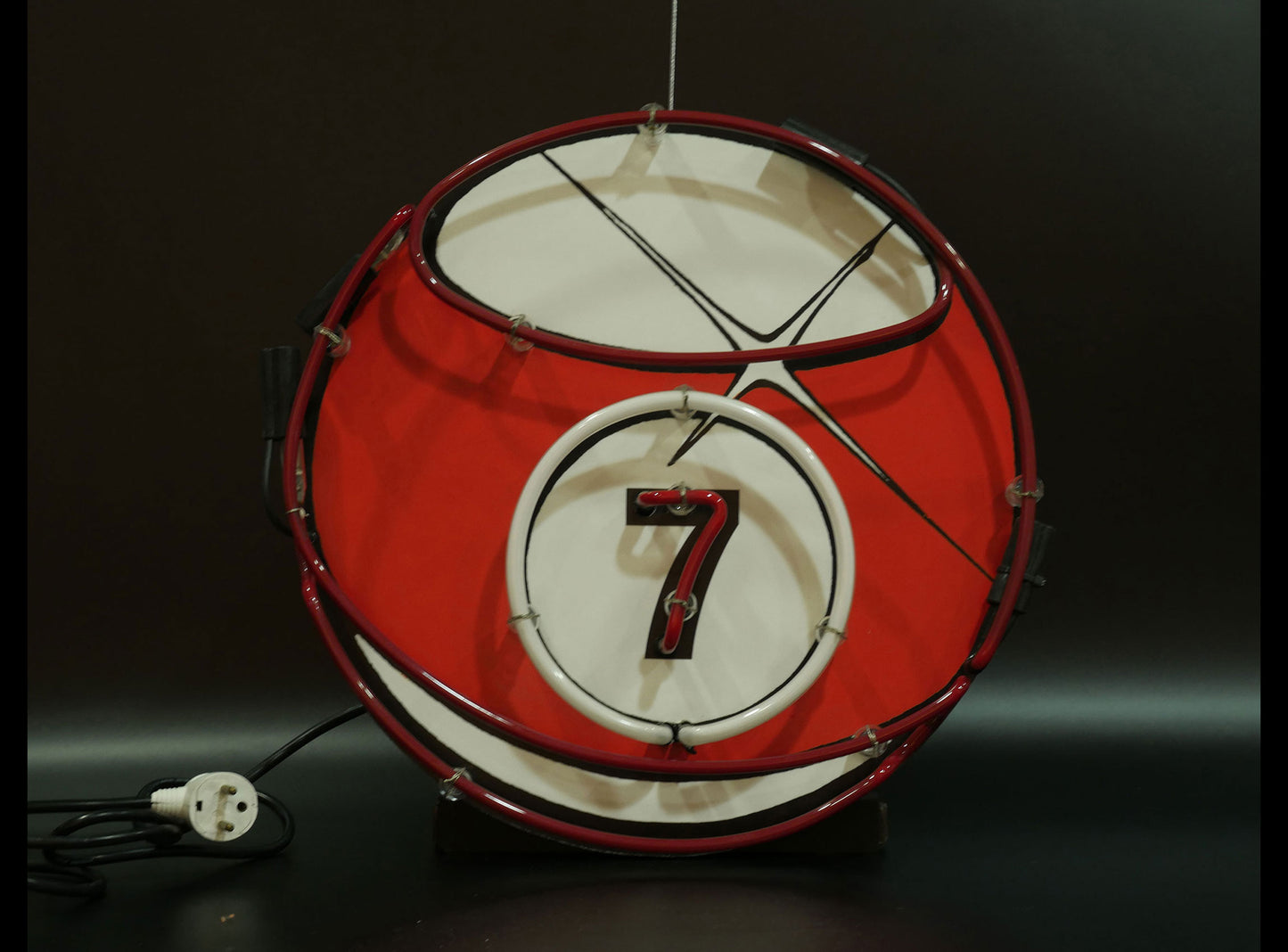 GULLIVERRE ENSEIGNES LUMINEUSES ECLAIRAGE LOCATION NEON VINTAGE