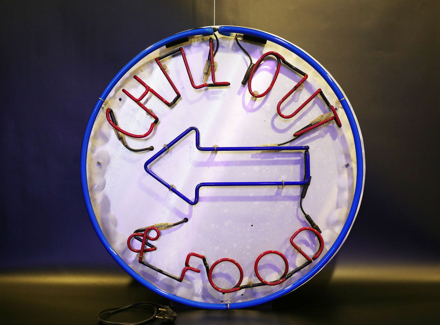 GULLIVERRE ENSEIGNES LUMINEUSES ECLAIRAGE LOCATION NEON