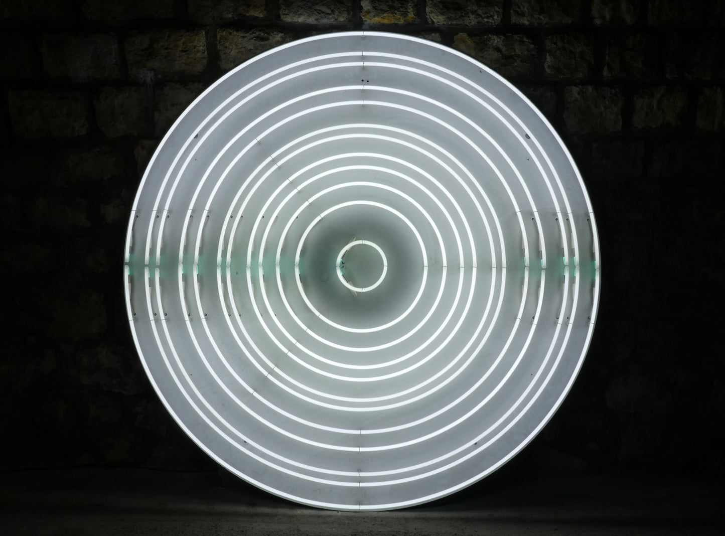 GULLIVERRE ENSEIGNES LUMINEUSES ECLAIRAGE LOCATION NEON
