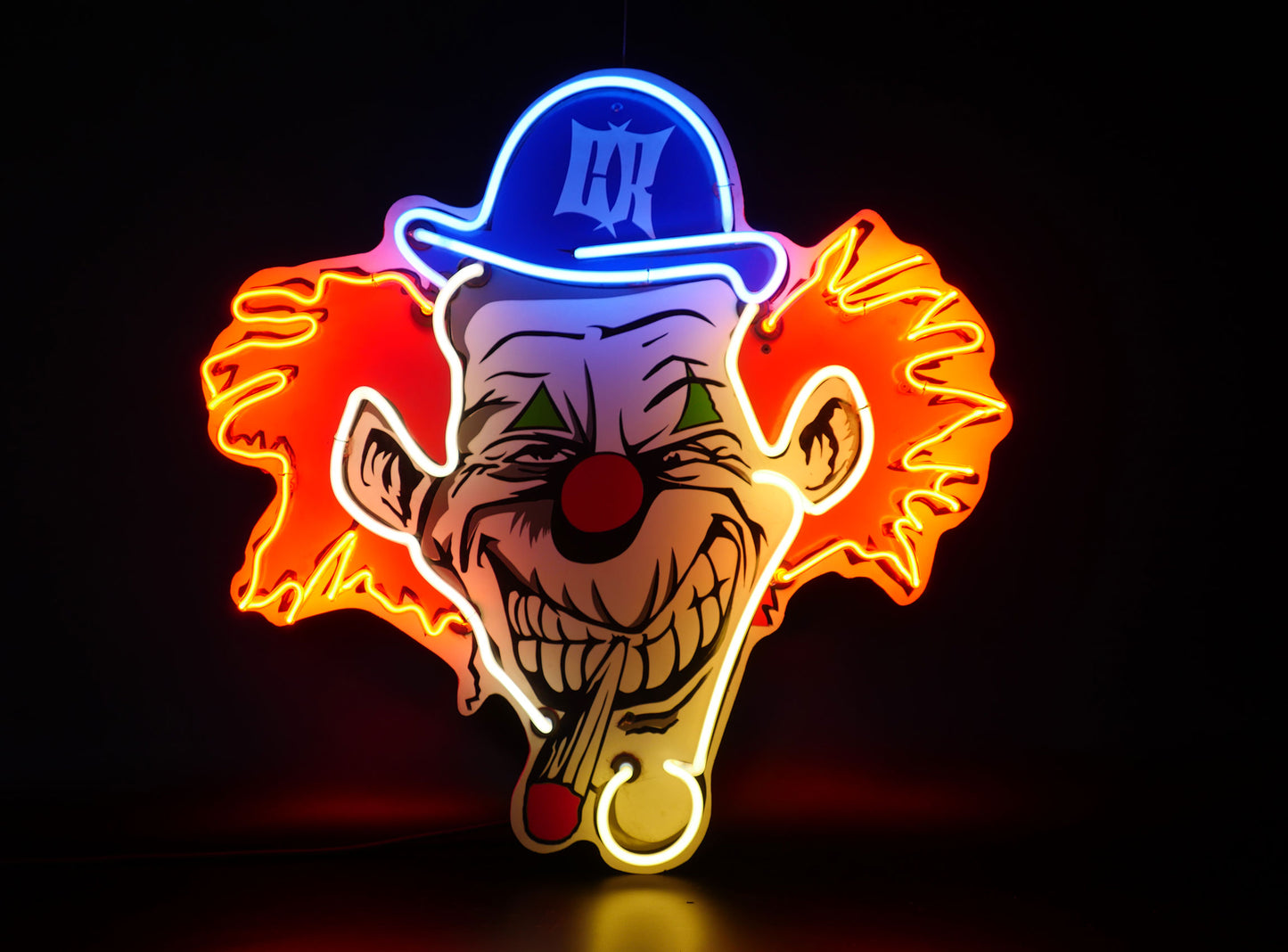 GULLIVERRE ENSEIGNES LUMINEUSES ECLAIRAGE LOCATION NEON