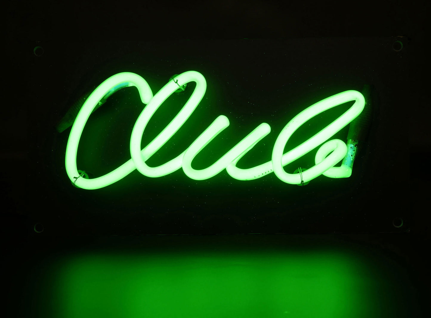 GULLIVERRE ENSEIGNES LUMINEUSES ECLAIRAGE LOCATION NEON