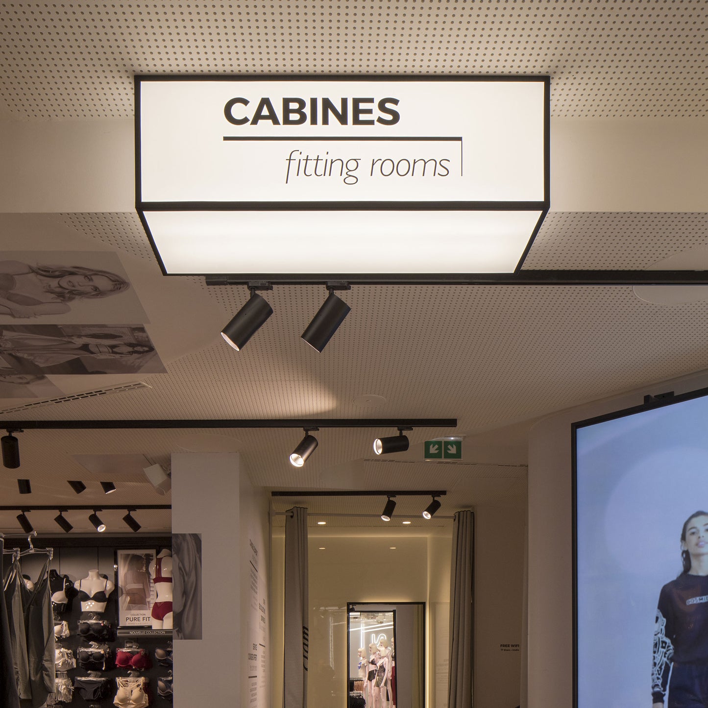 SIGNAGE UNDIZ LIGHTING GULLIVERRE