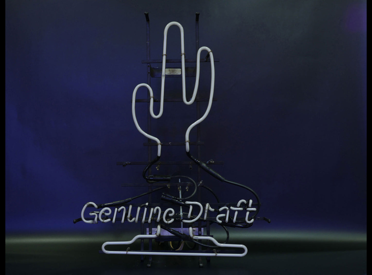 GULLIVERRE ENSEIGNES LUMINEUSES ECLAIRAGE LOCATION NEON VINTAGE