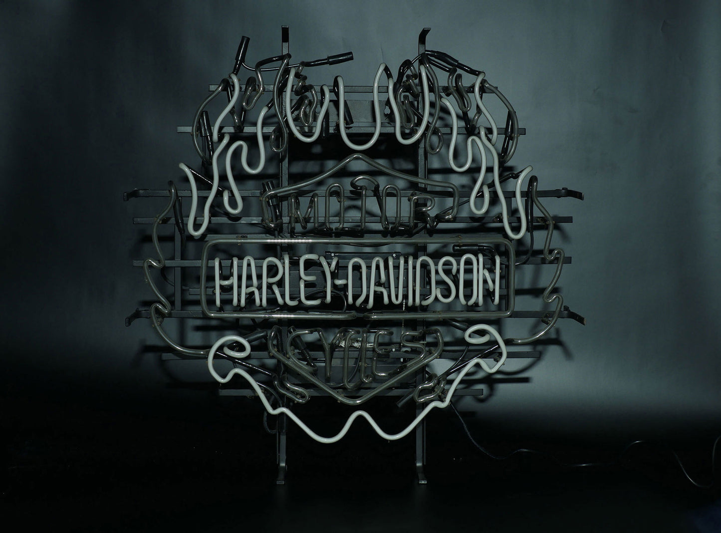 LOCATION ENSEIGNE NEON / HARLEY DAVIDSON