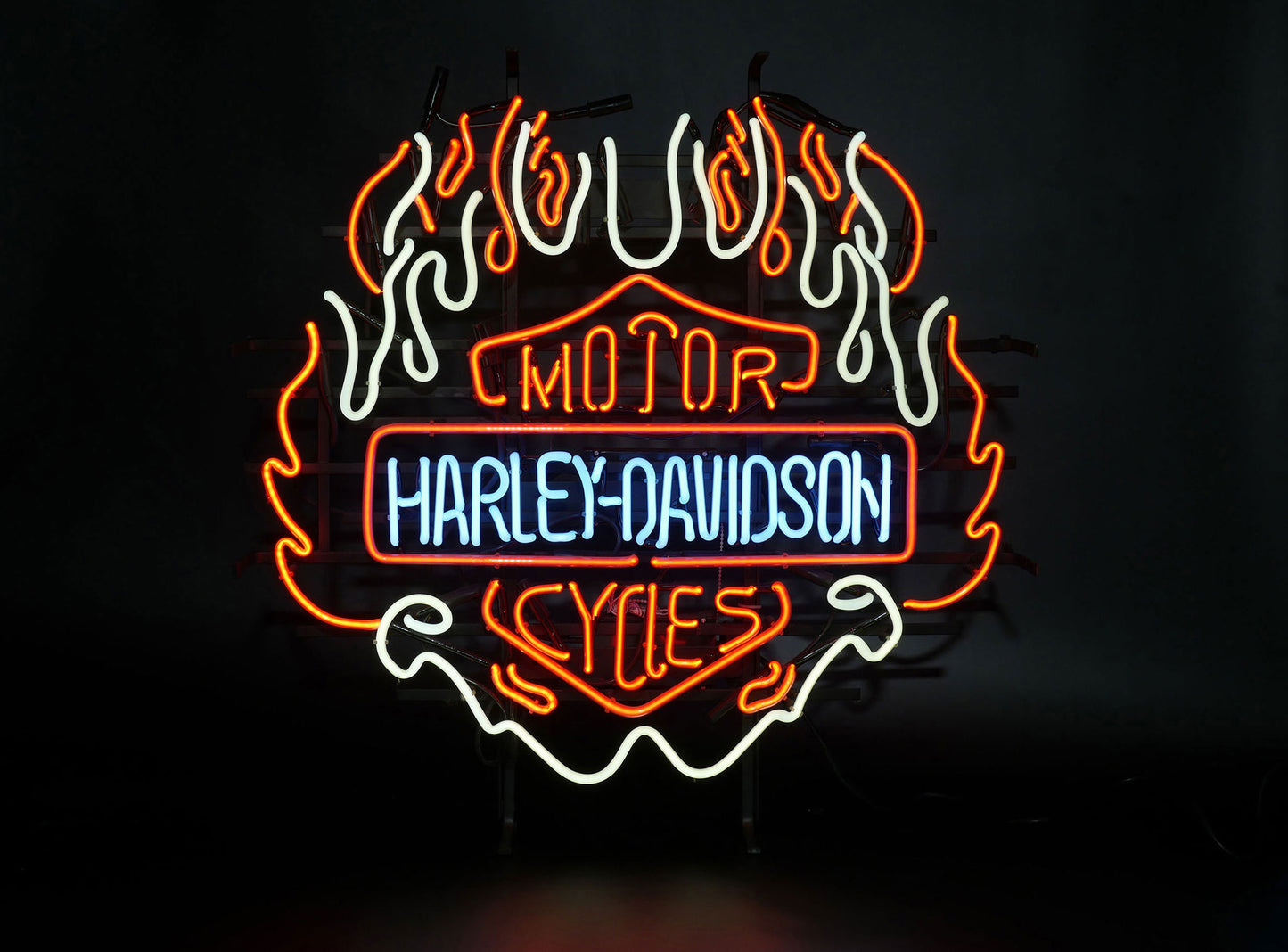 LOCATION ENSEIGNE NEON / HARLEY DAVIDSON