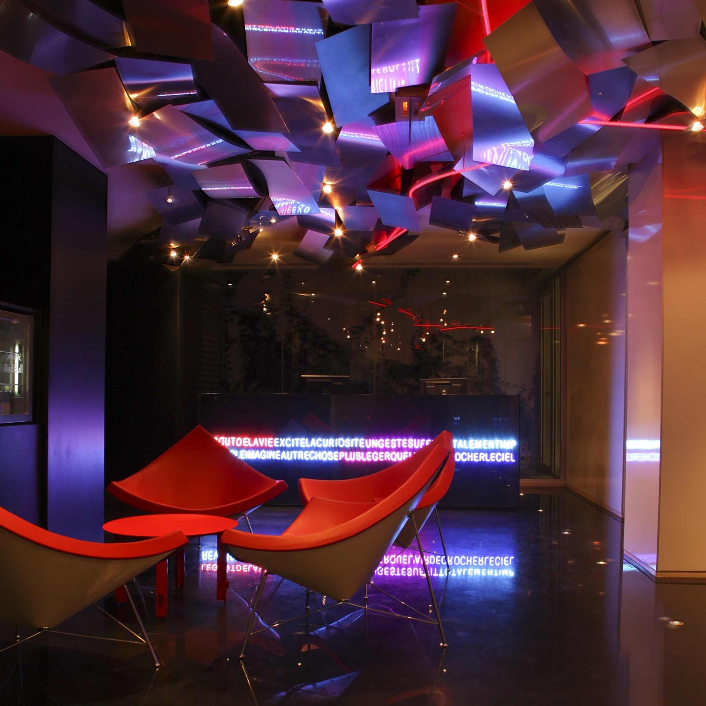 GULLIVERRE LUMINAIRE NEON