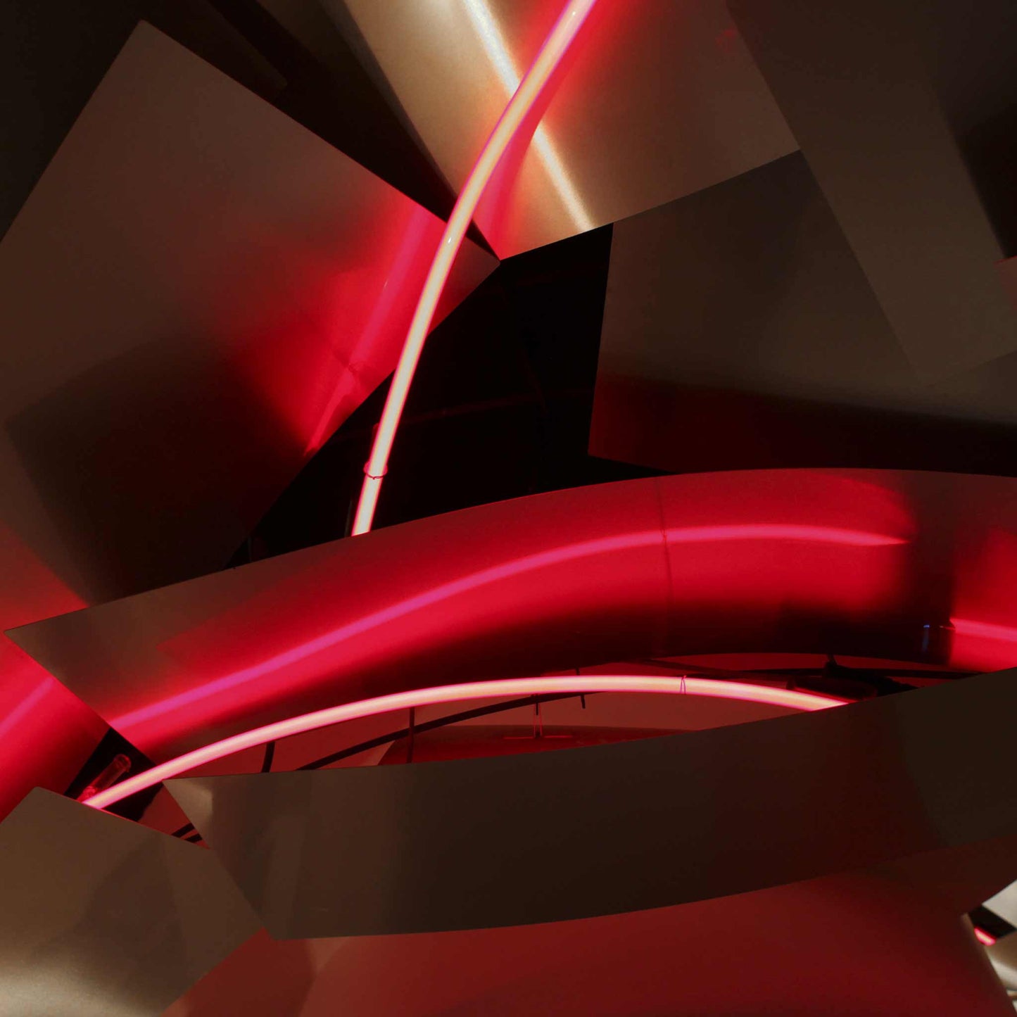 GULLIVERRE_ENSEIGNES_LUMINEUSES_ECLAIRAGE_NEON