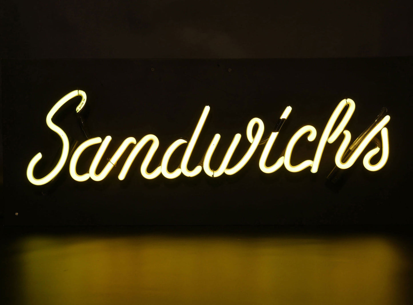 LOCATION ENSEIGNE NEON / SANDWICHS