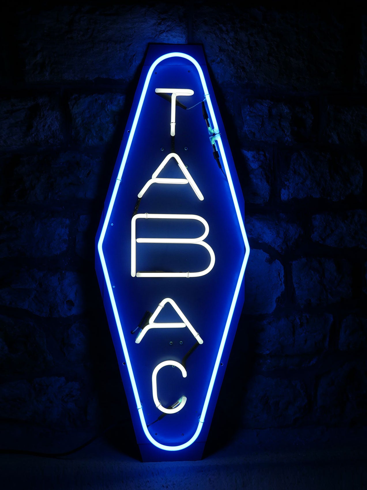 GULLIVERRE ENSEIGNES LUMINEUSES ECLAIRAGE LOCATION NEON TABAC