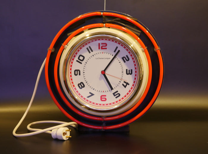 LOCATION ENSEIGNE NEON / HORLOGE